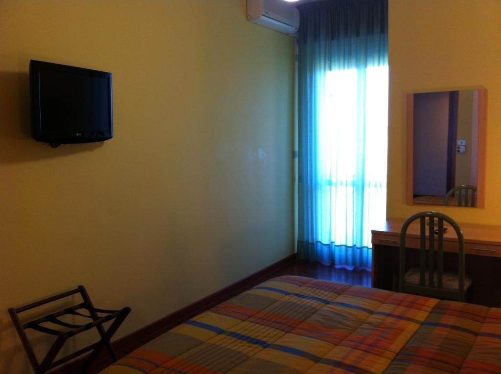 Hotel Atleti Фоджиа Номер фото